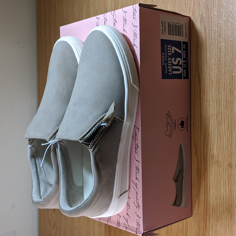Kensie Ladies' Sneaker